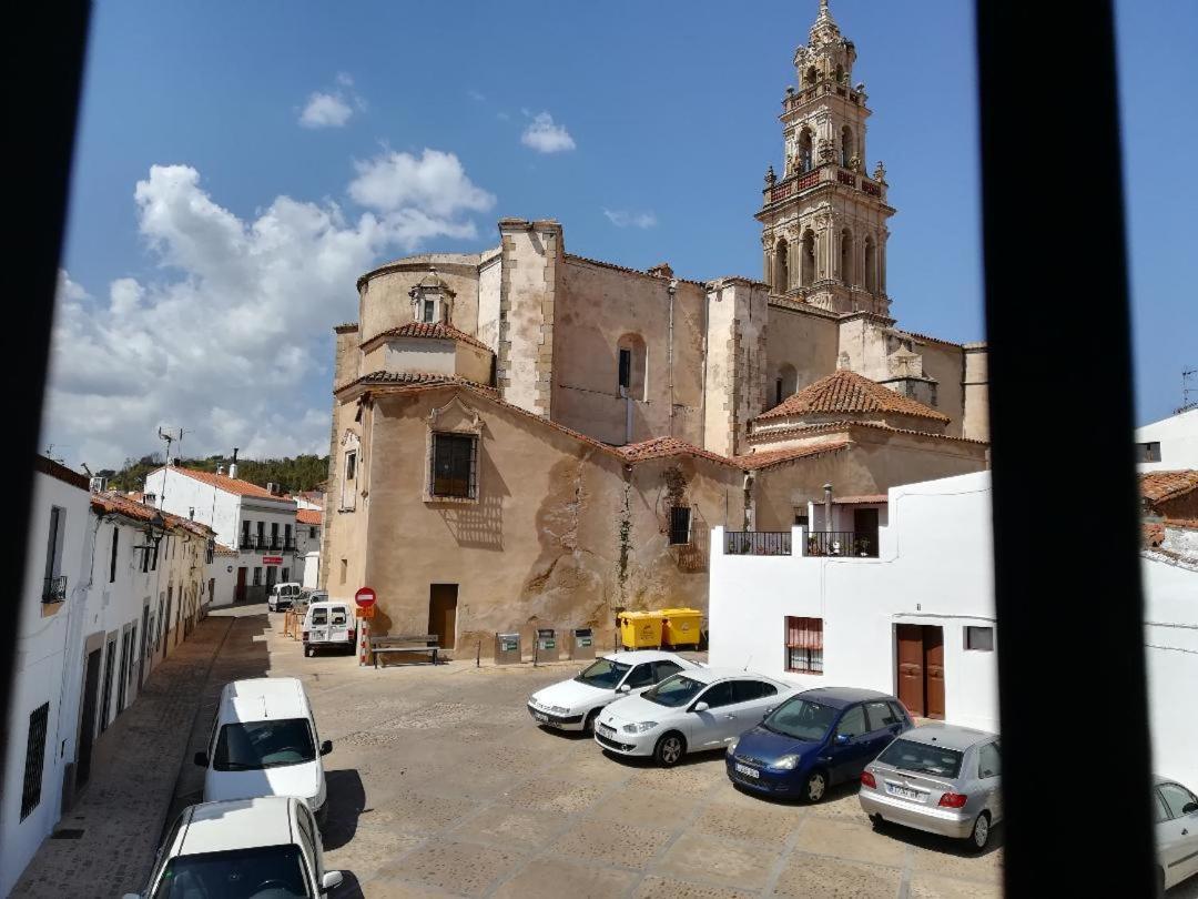 Appartement Buhardilla Rustica Mirando A Santa Catalina à Jerez De Los Caballeros Extérieur photo