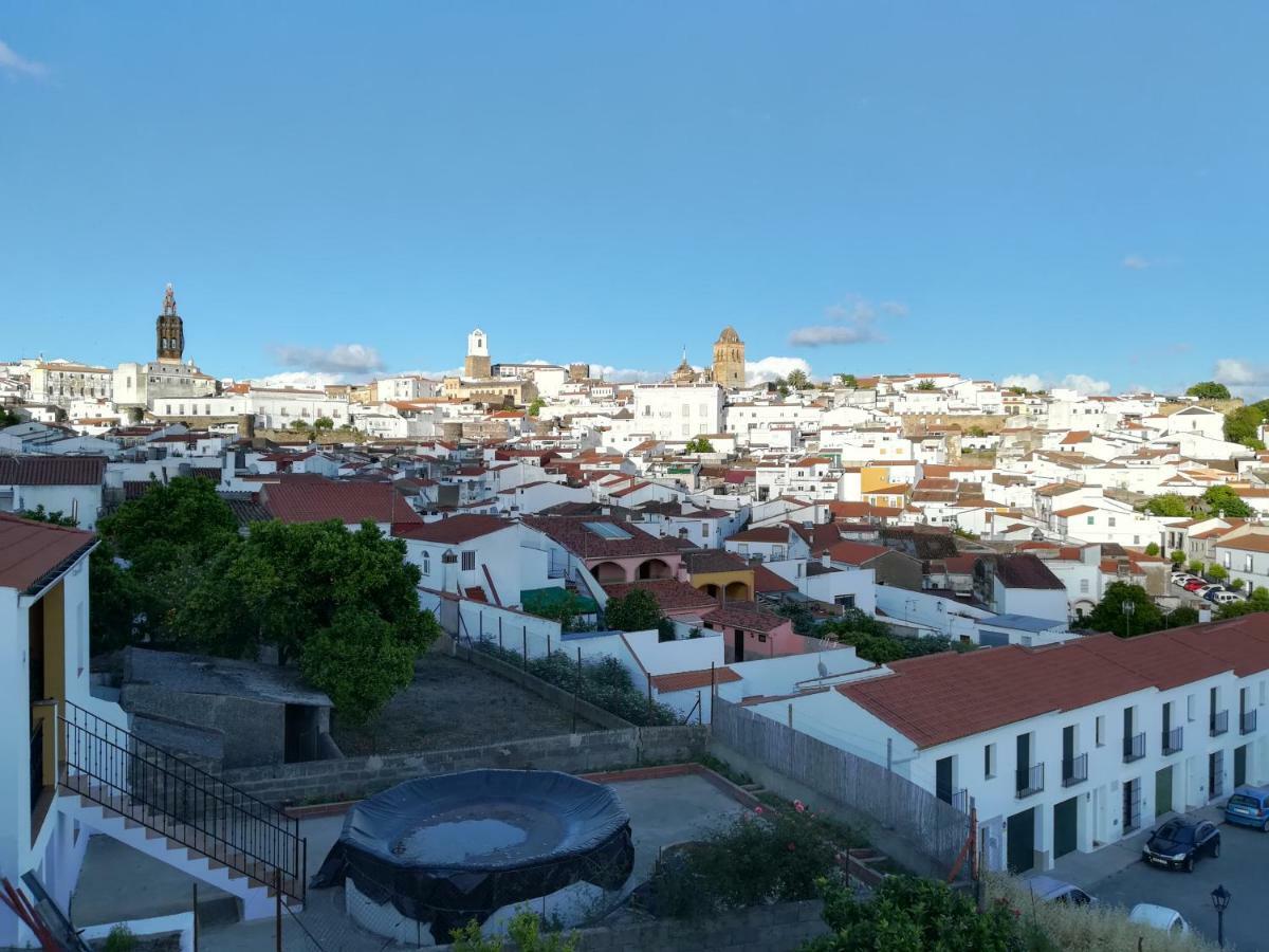 Appartement Buhardilla Rustica Mirando A Santa Catalina à Jerez De Los Caballeros Extérieur photo